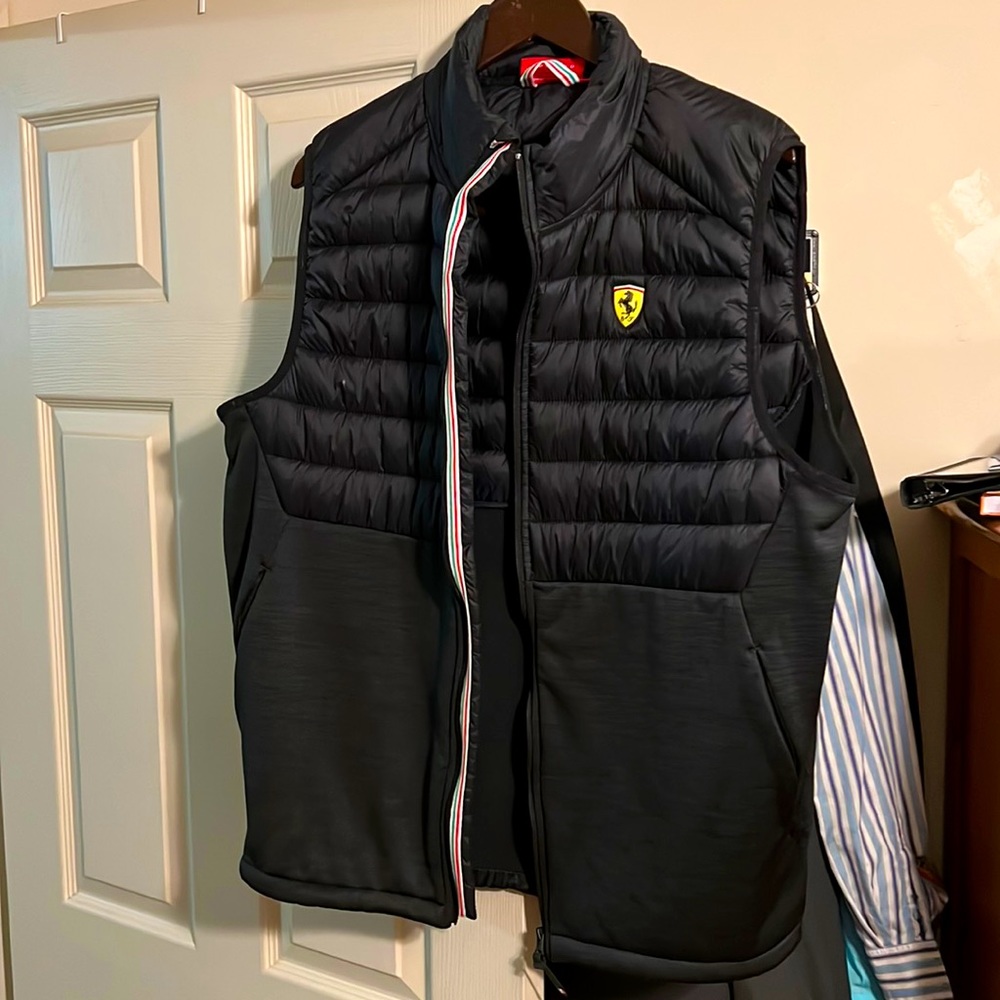 Scuderia Ferrari mens XL fleece/windbreaker vest.  Mint condition.  $100